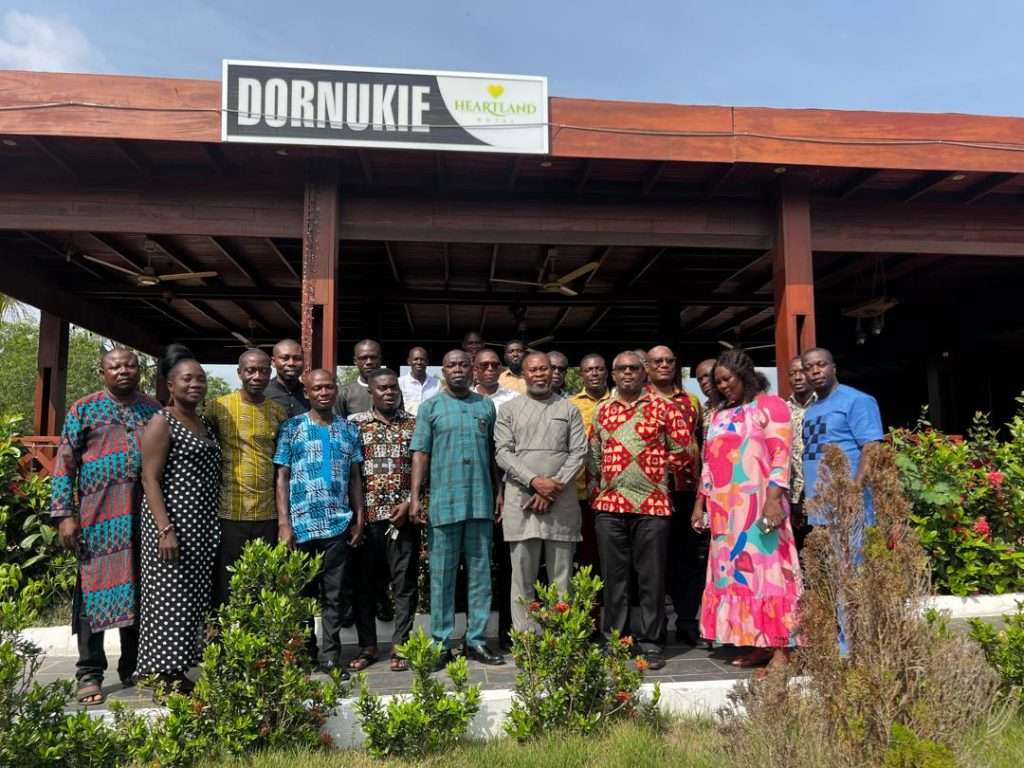 LANGUAGES DEPARTMENT, ADACOE TREATS STAFF TO SCRUMPTIOUS MEALS & GOOD CONVO AT “DORNUKIE”